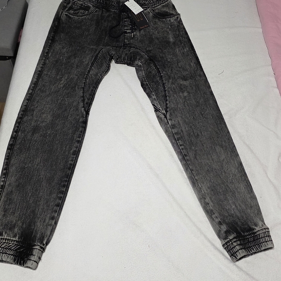 Smoke Rise Men's Charcoal Joggers - Picture 3 of 16